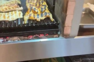 梅西告别战前的烧烤盛宴！阿根廷队豪气烤肉，满屏肉香