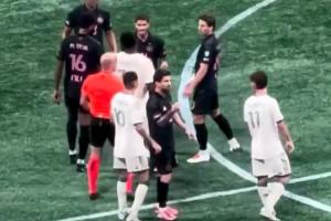 曾被取消媒体资质！记者批梅西不再谦逊经常争吵，与球迷展开辩论